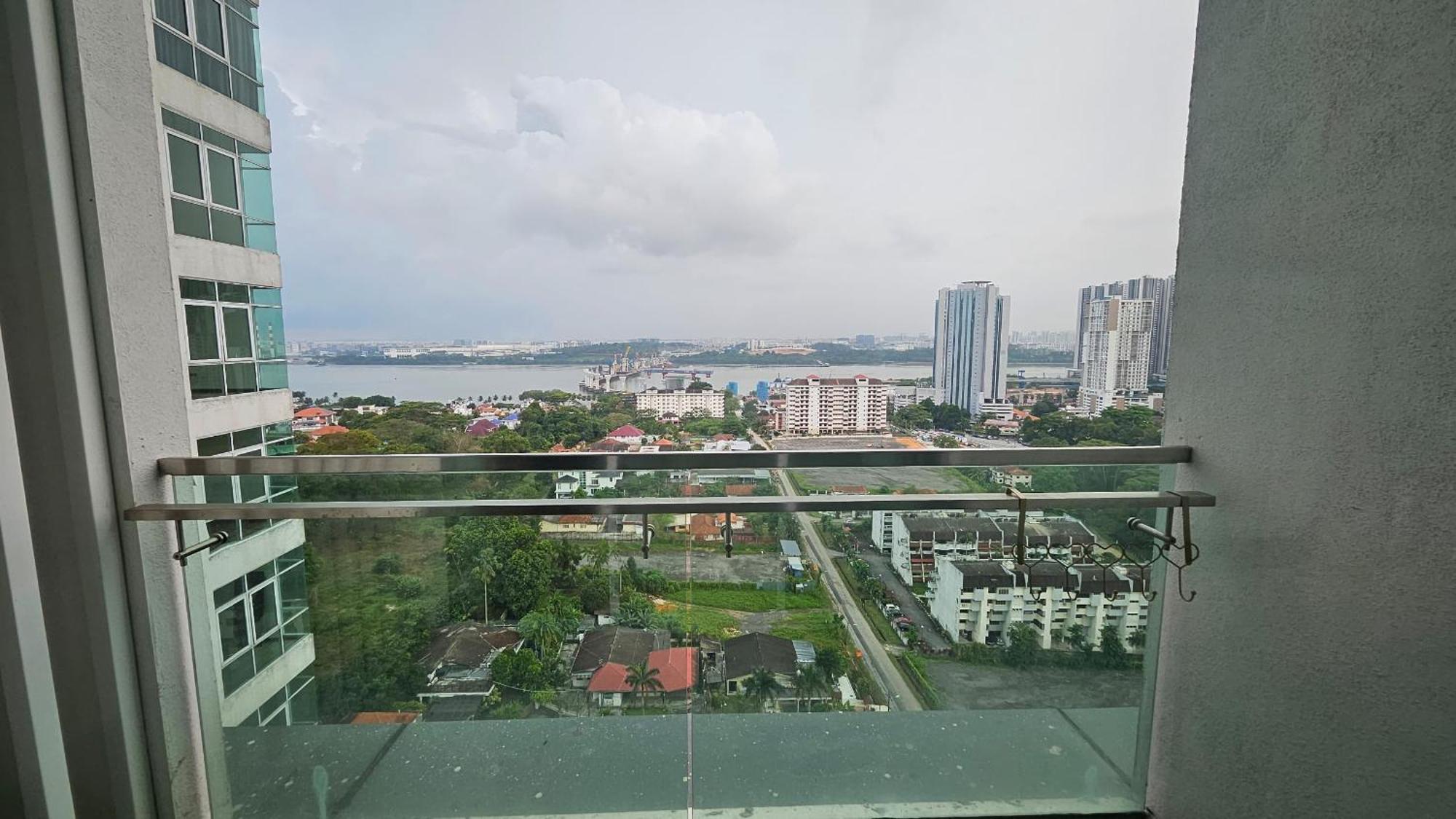 Paragon Suites Studios With Private Jacuzzi Near Ciq Rts Johor Bahru Esterno foto